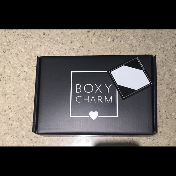 BoxyCharm Box - Picture 2 of 8